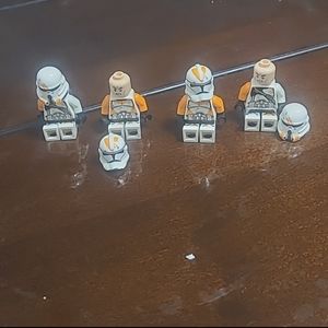 Lego star wars figures includes a jetpack